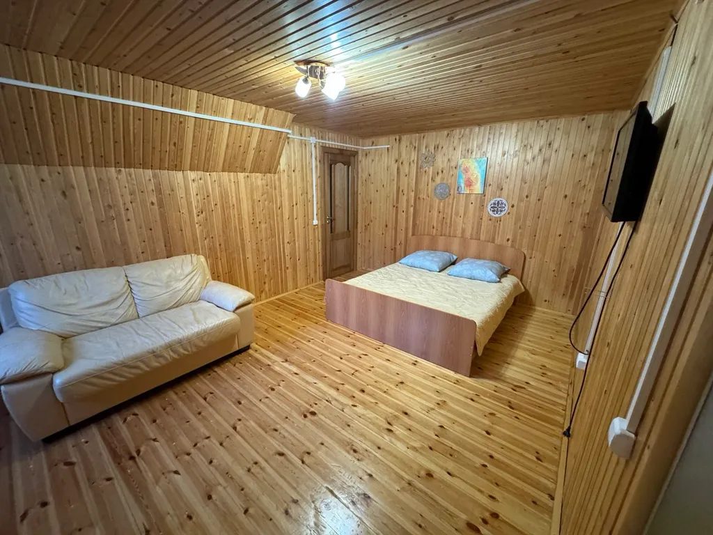 Усадьба Гусли, Кедр