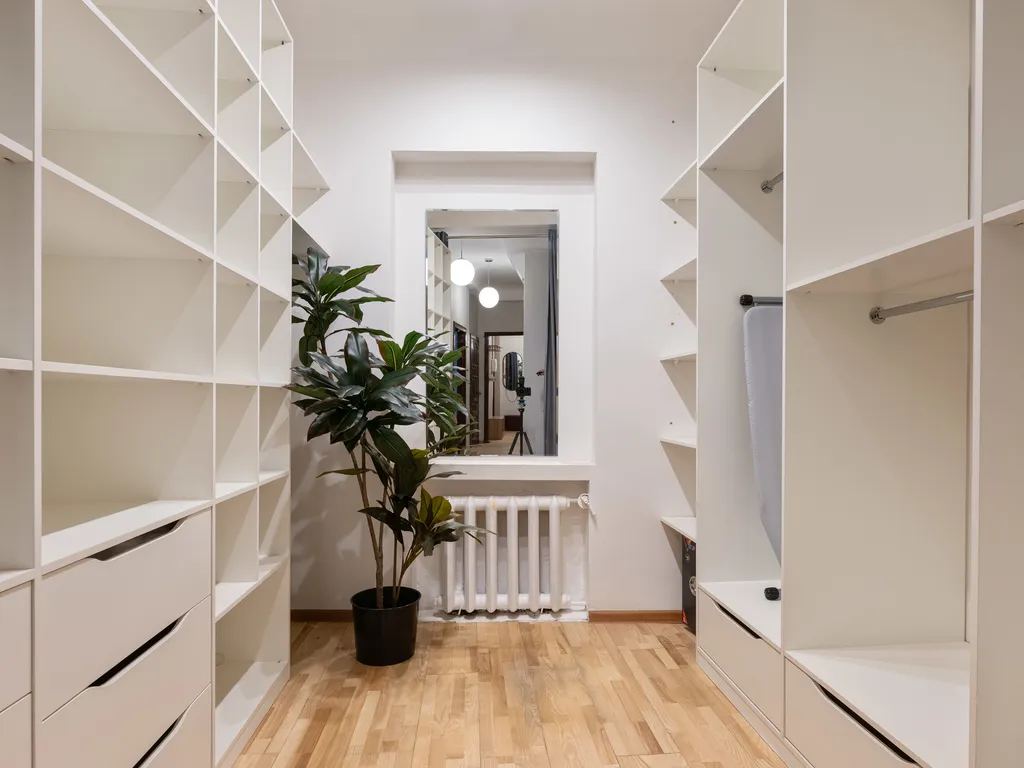 Четверка на Патриках в вишнёвых тонах