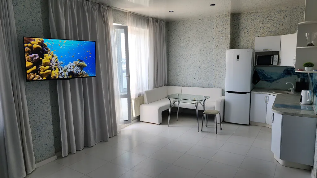 Светлая студия с умным домом от Яндекс