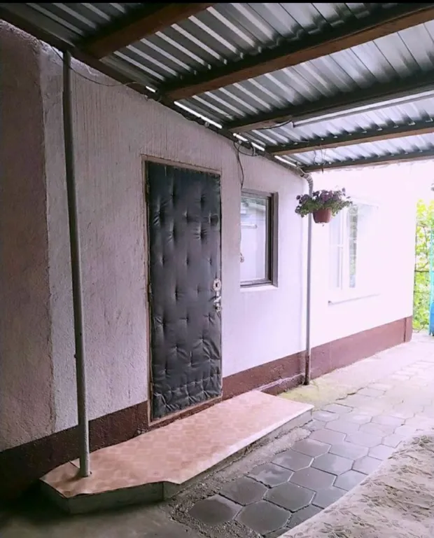 Дом около озера