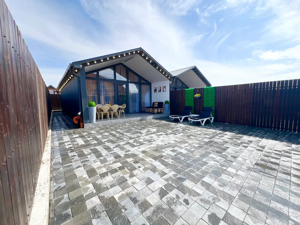 Коттеджи на берегу моря Sea Breeze