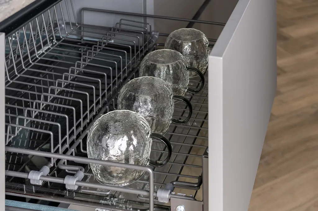 Новый панорамный апартамент с видом на море и Золотой Мост