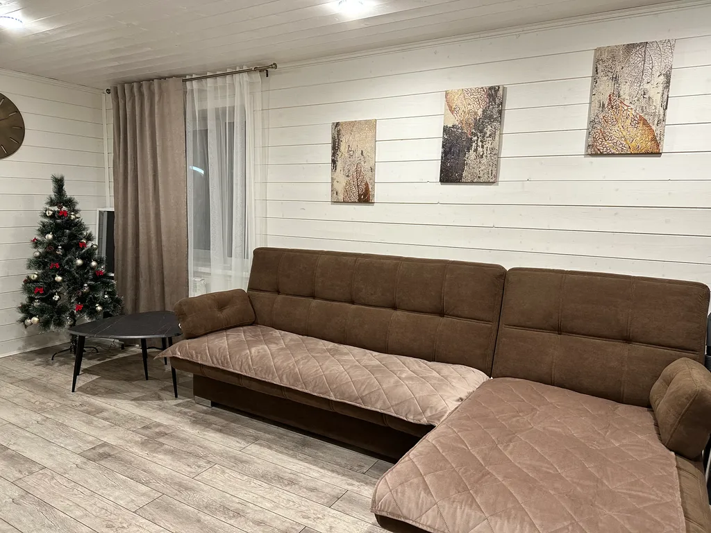 Дом на участке 6 сот.