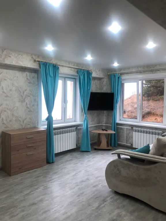 Уютная квартира в центре Листвянки