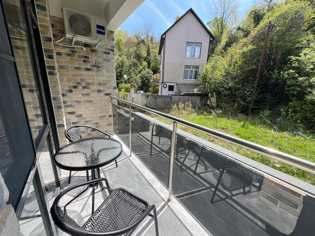 Уютная студия с бассейном