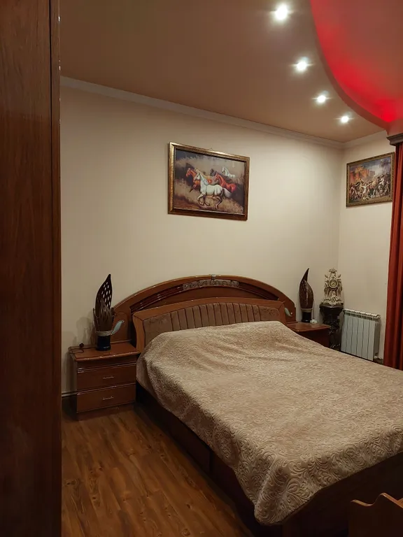 2-х комнатная квартира в центре