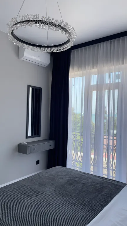 Квартира с красивым видом на море, 2 минуты до пляжа пешком