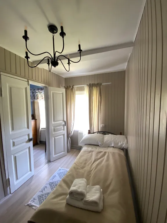 Уютный дом у реки в стиле прованс