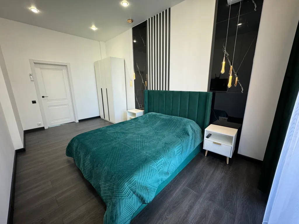 Дом с баней и теплым бассейном