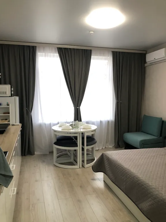 Квартира с видом на бассейн