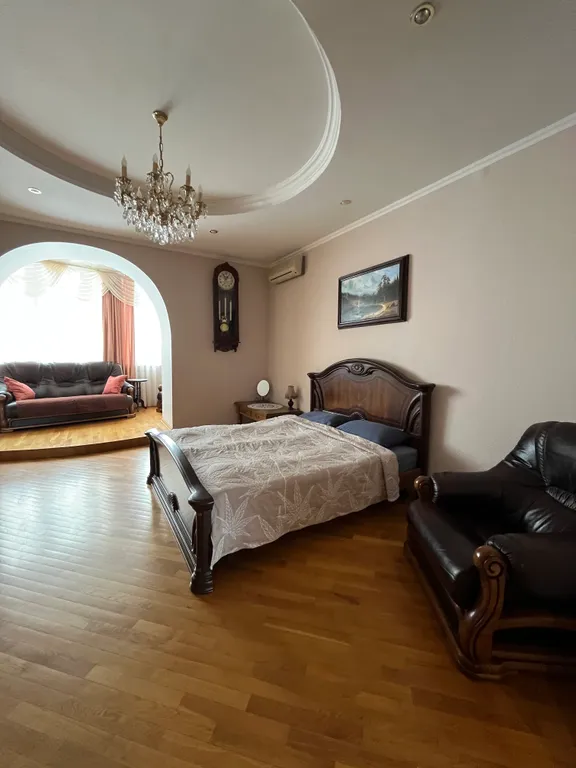 Уютная просторная квартира в историческом центре города — аренда посуточно в Самара