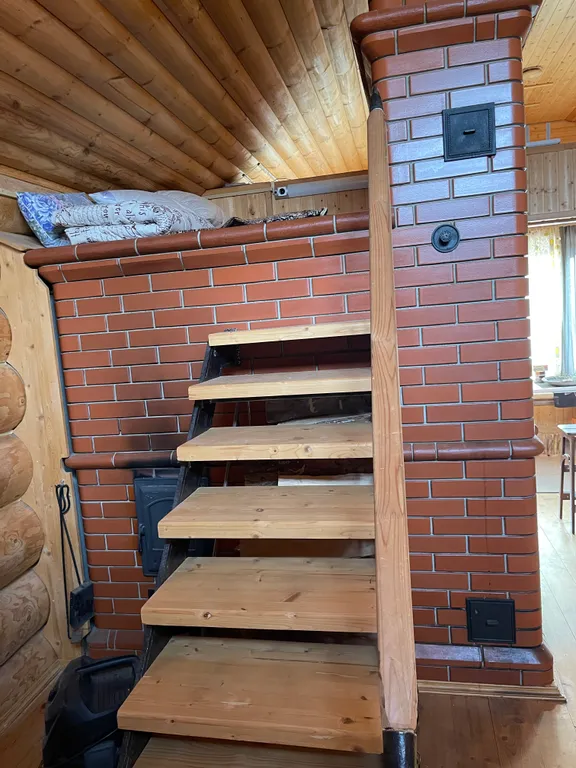 Уютный дом с русской печкой.