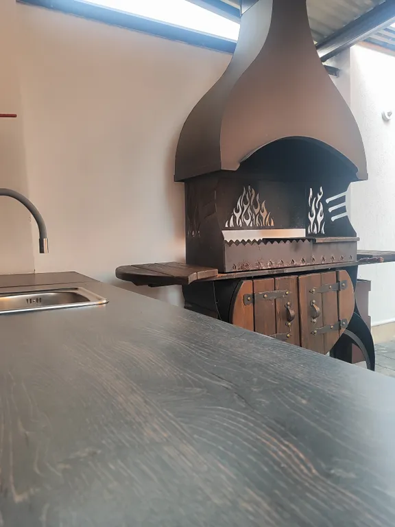 Эко Дом с круглодичным бассейном, мангальной и костровой зоной