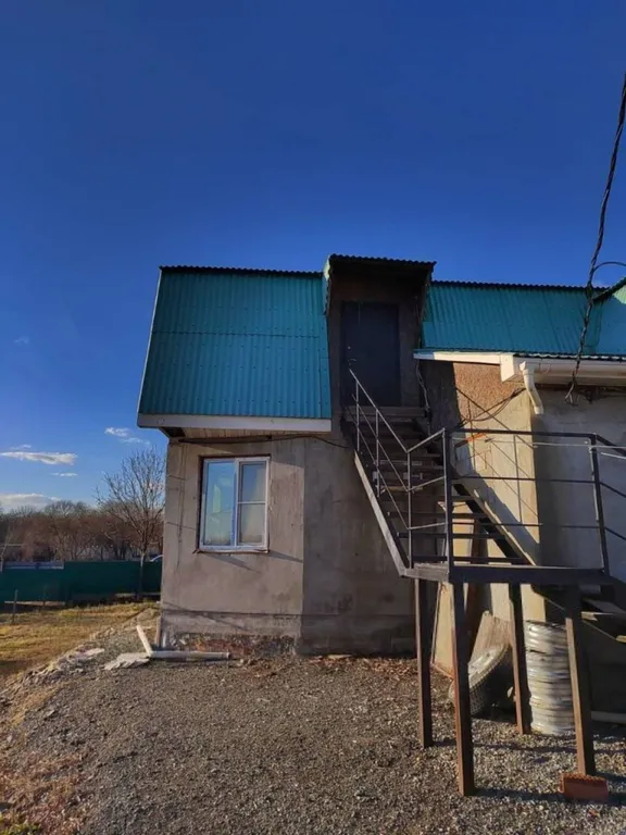 Квартира Квартира в загородном доме с отдельным входом — Владивосток
