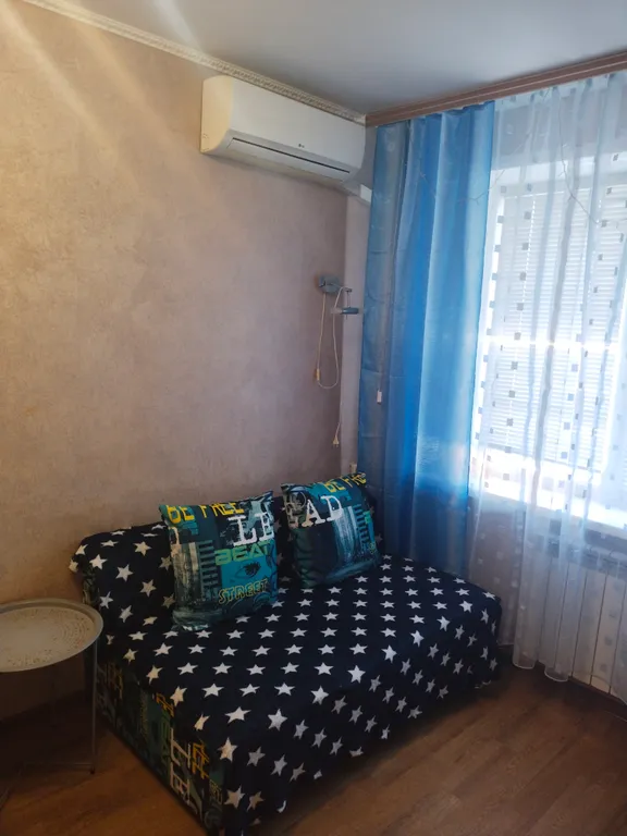 Уютная квартира рядом с больницей Середавина и рядом с лесом