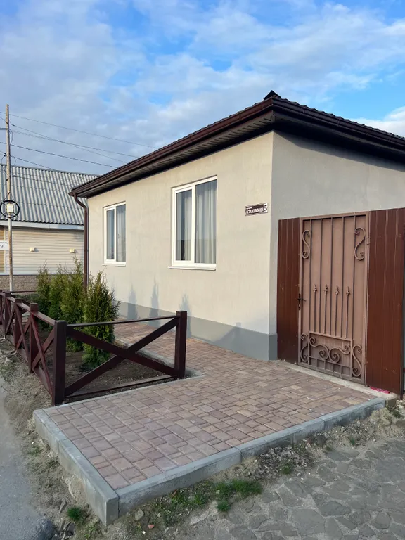 Новы дом у набережной