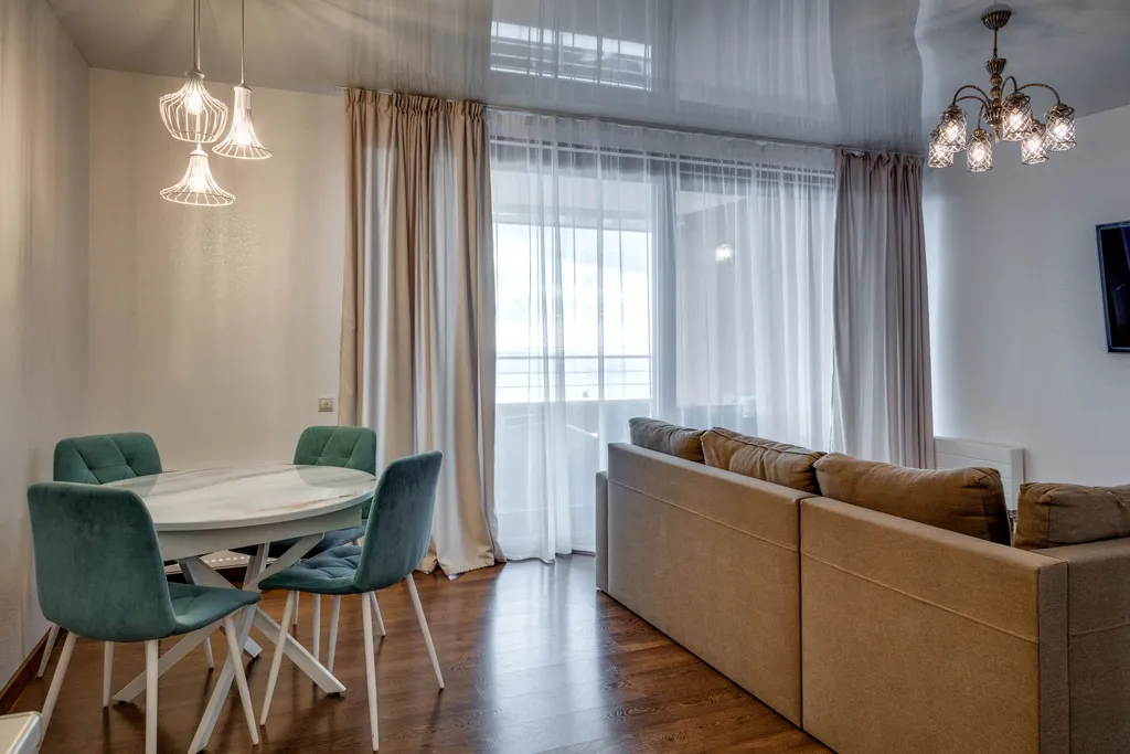 Трехкомнатная квартира с красивым видом на море и горы