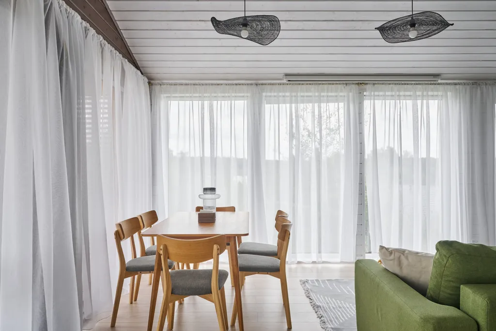 Панорамный дом у озера Сенеж рядом с банным комплексом