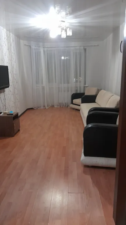 Просторная двушка в центре, на 8 гостей, с видом на Волгу