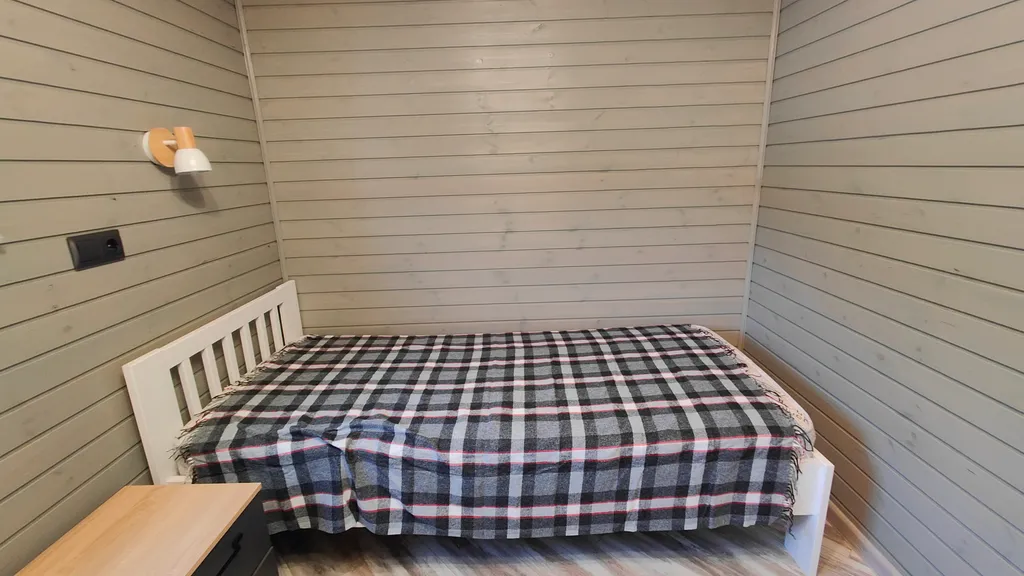 Дом с сауной рядом с лесом и озером