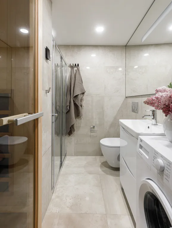 Уютная двухуровневая квартира с сауной в центре города