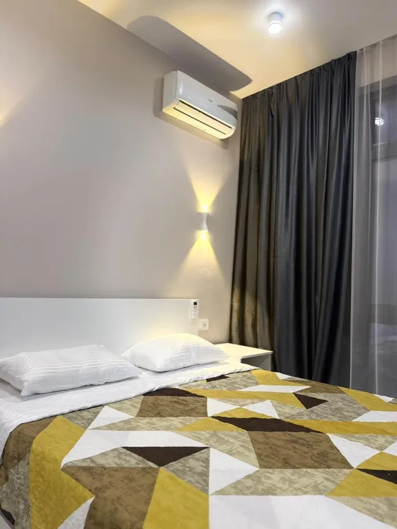 Студия с бассейном