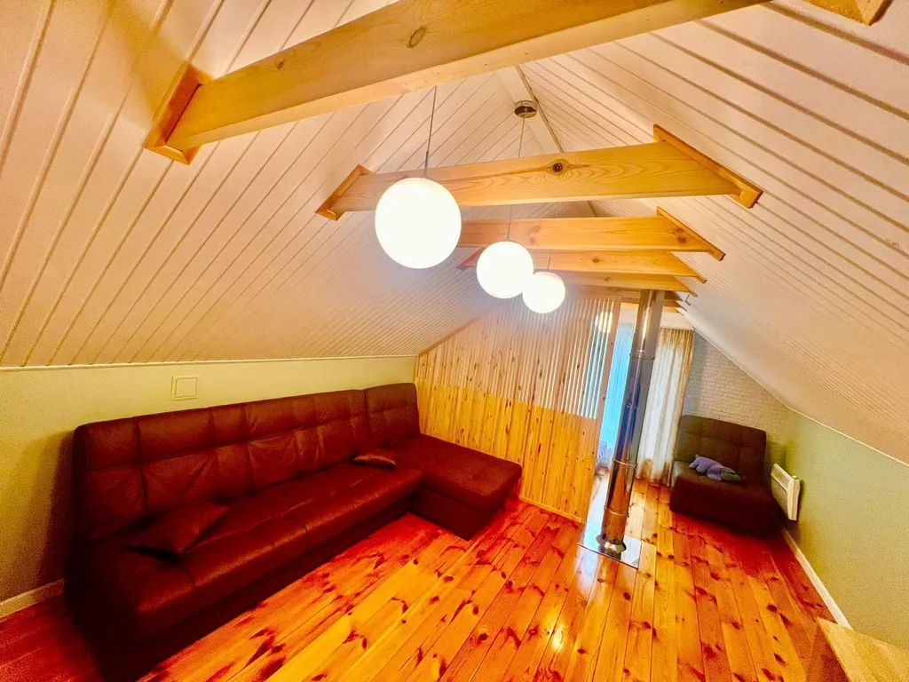 Уютный, современный двухэтажный дом