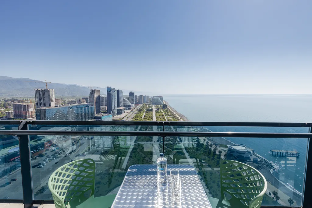 Апартамент студия с видом на море и парк