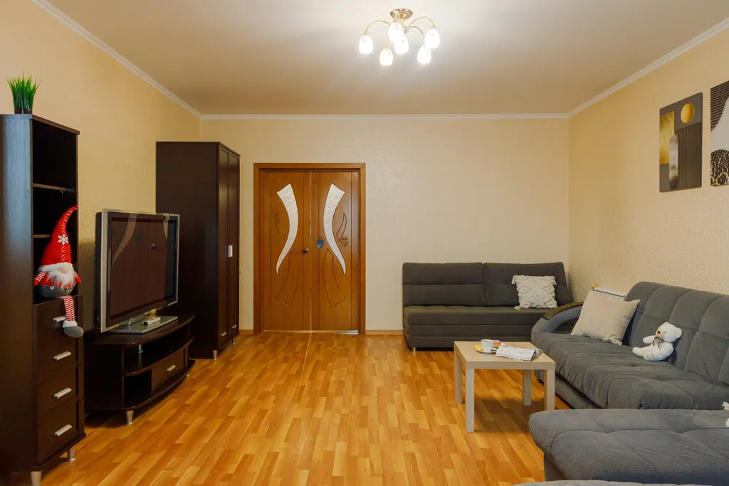 Квартира Современная двухкомнатная квартира с видом на Волгу 110 м — Самара