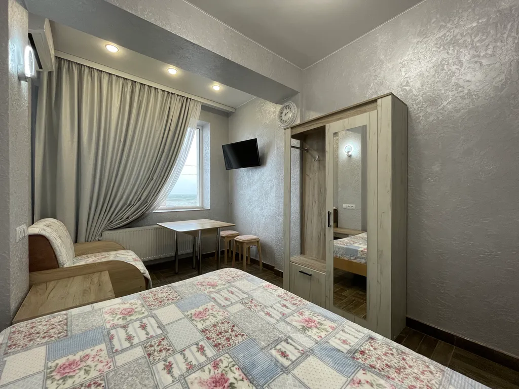 Уютные апартаменты с кухней на первом этаже