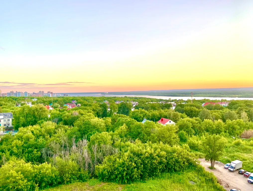 Уютная просторная двушка с видом на реку Волгу