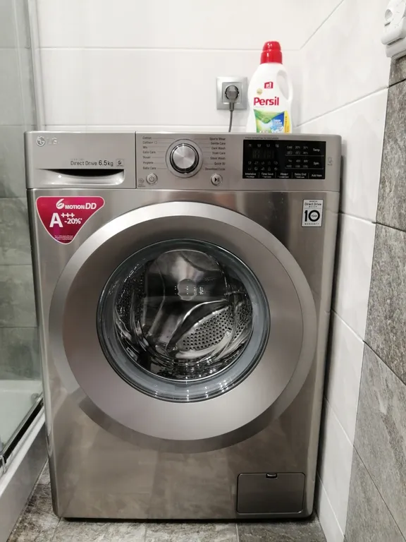 Двухкомнатная квартира в центре города, есть вся техника