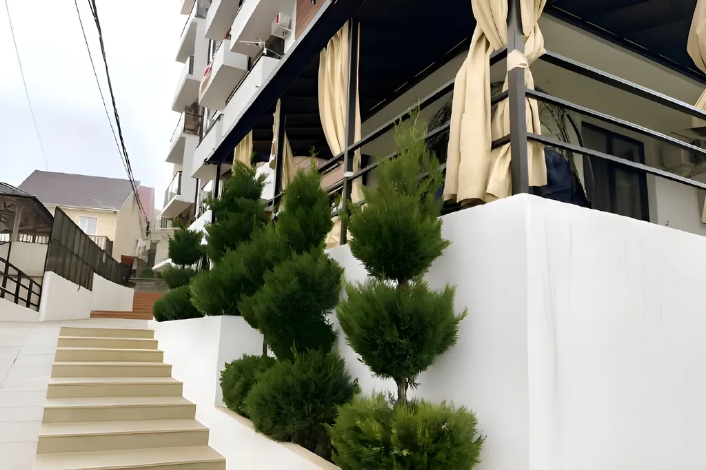 Студия с балконом и видом на море