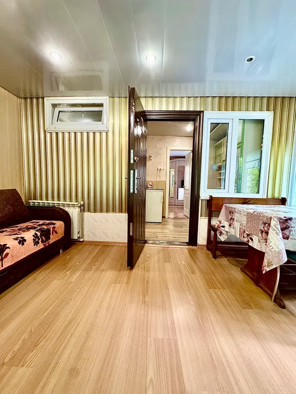 Уютная светлая чистая с балконом квартира центре, возле моря