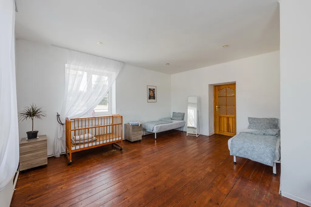 Дом с бассейном и сауной