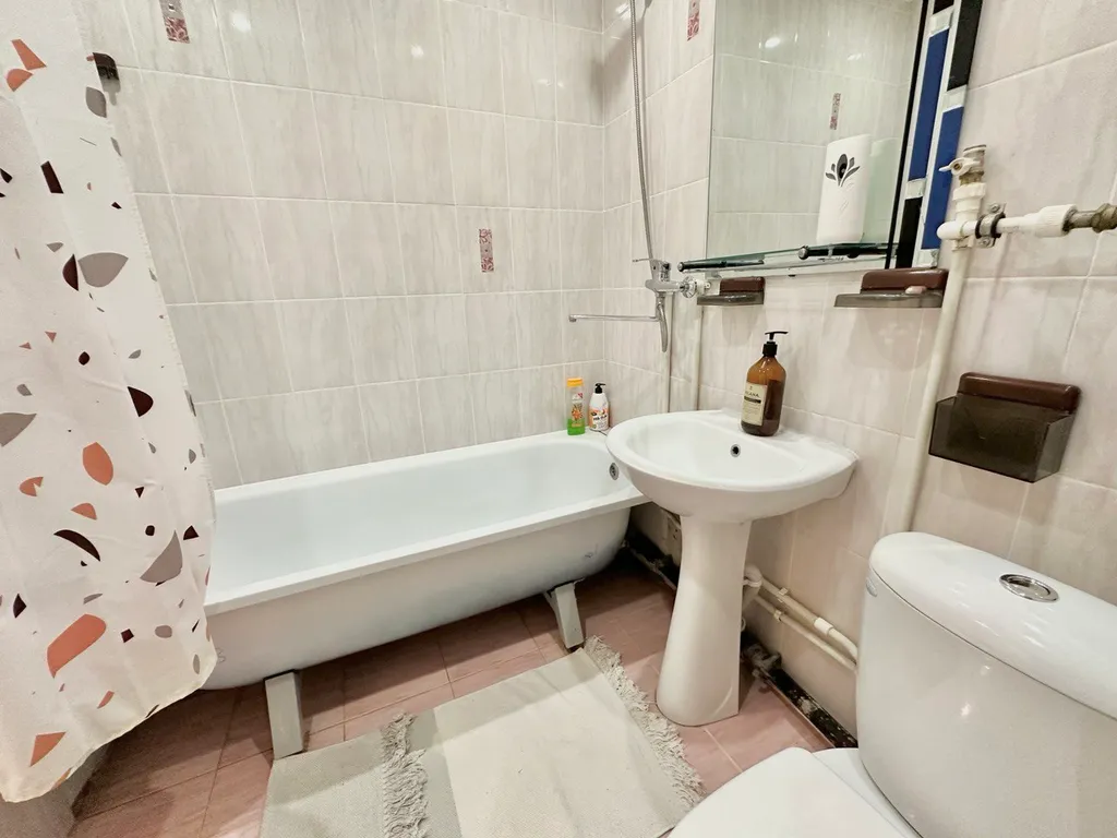 Апартаменты возле торгового центра Макси