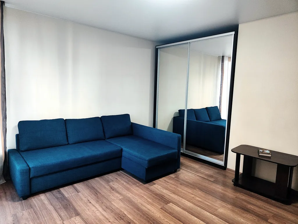 Двухкомнатная квартира Студенческая Сибирь-Арена Областная Больница