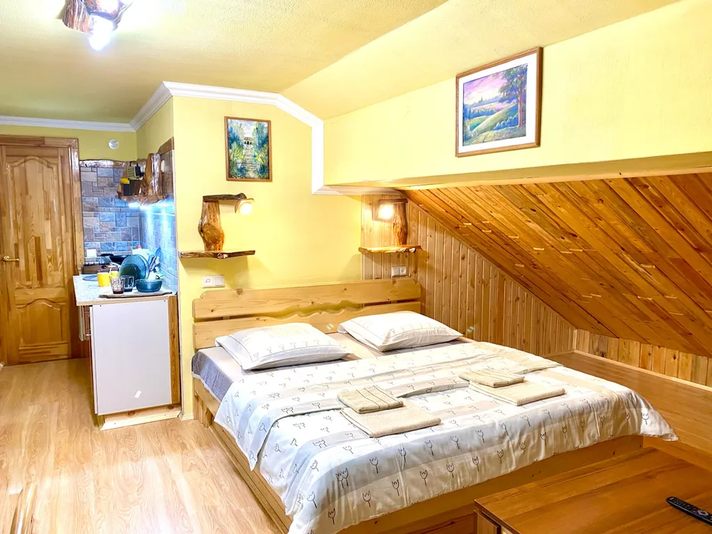 Апартаменты-студио с видом на озеро для 2 гостей на озере Дривяты