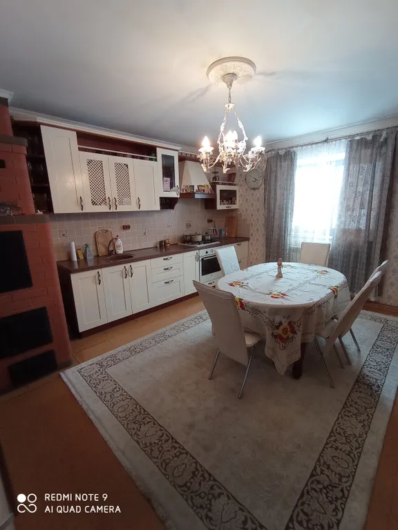 Уютный двухэтажный дом недалеко от Монастыря