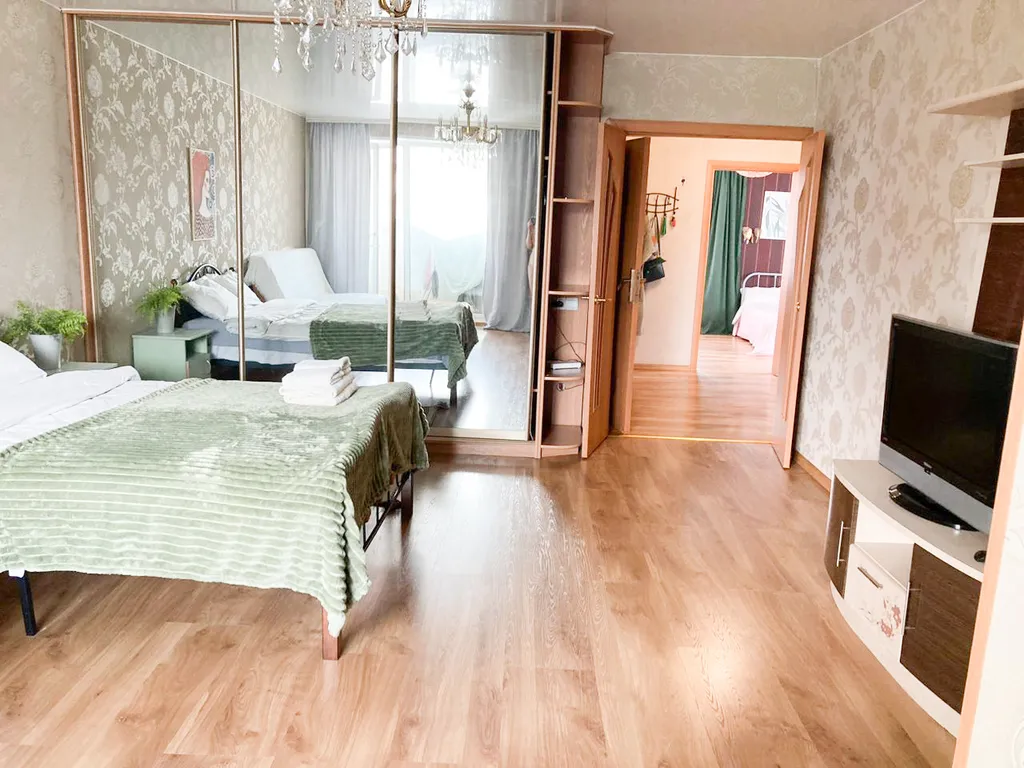 Большая двушка недалеко от жд вокзала