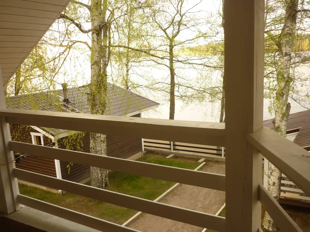 Коттедж на берегу озера