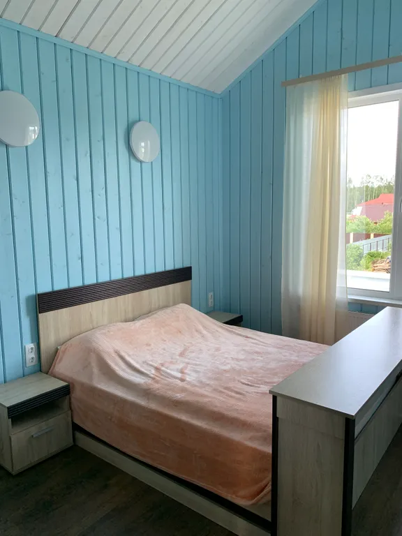 Загородный дом с баней и бассейном