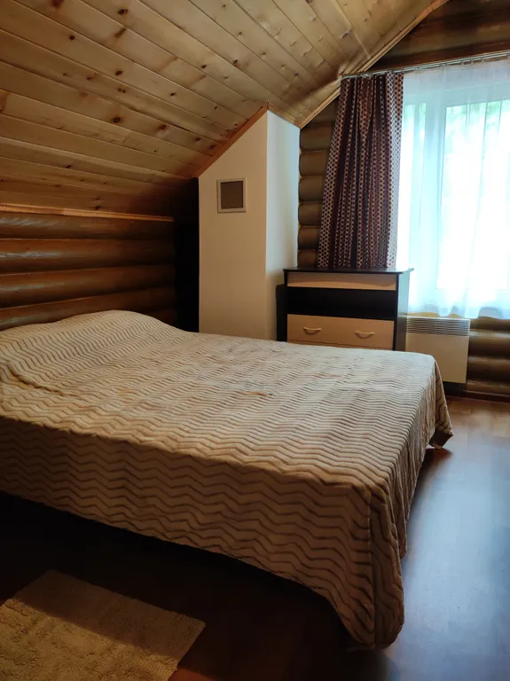 Уютный дом с камином и кедровой баней-бочкой на дровах