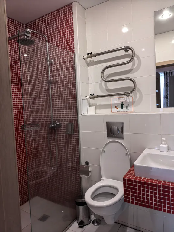 Двухэтажный дом на Банном