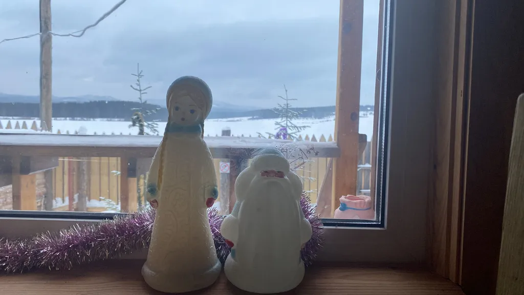 Дом в Тирляне на берегу озера