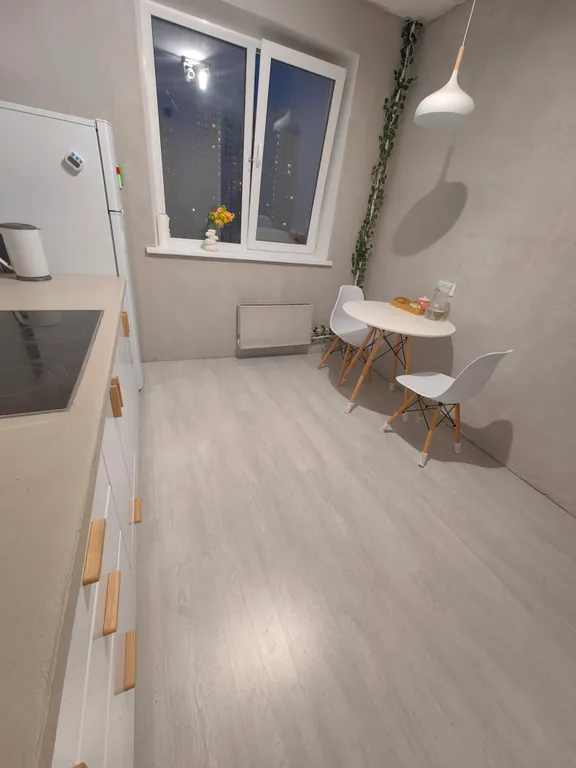 Отдельная комната с фитнес зоной. рядом с метро.