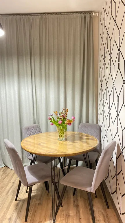 Большая 2-комнатная квартира в центре города с зонами для  фотографий