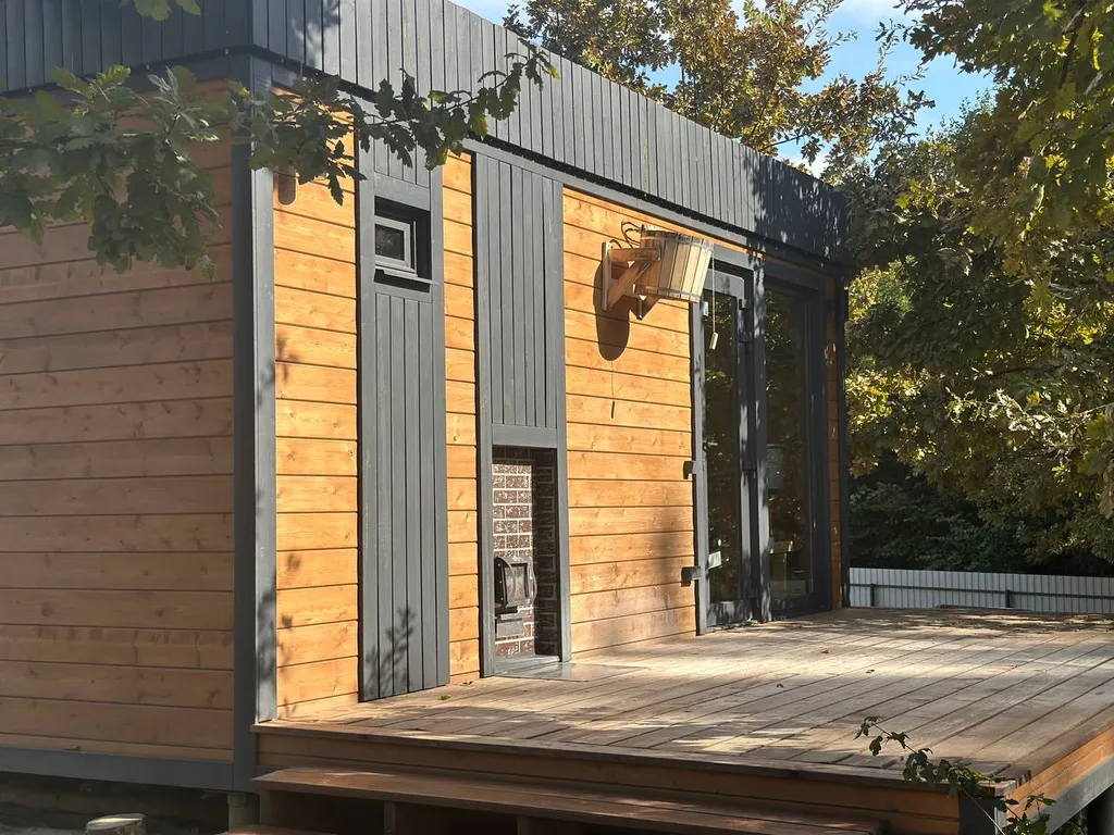 Коттедж НОРДЛИ+БРИМЭНС. Пространство для компании: два дома в лесу у реки — Горячий Ключ