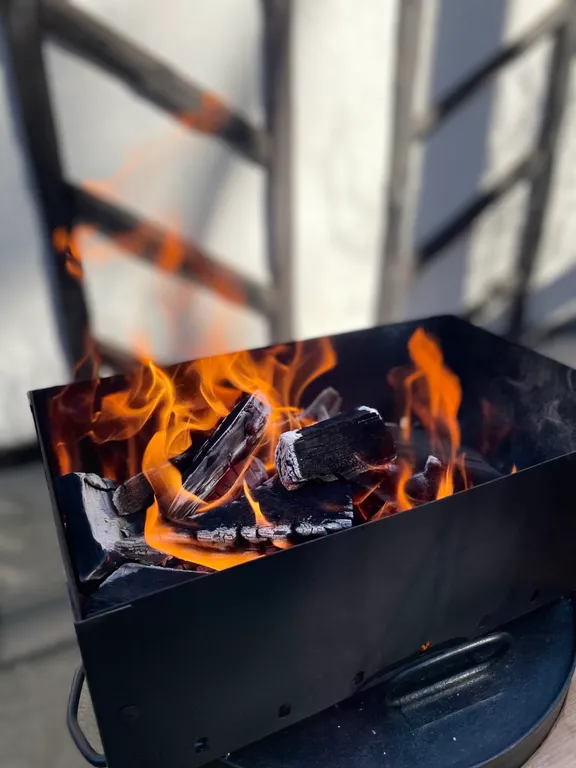 Двухуровневые апартаменты 33/3 house с камином и мангалом