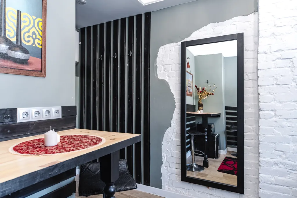 Атмосферная комната-студия возле набережной